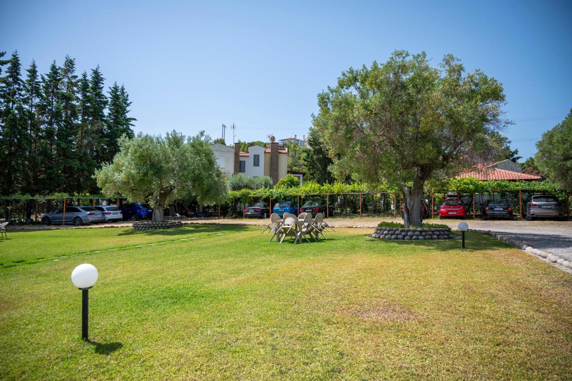 חניוטי Theramvos Superior Apartments מראה חיצוני תמונה